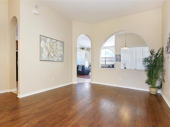 4th image of 27552 Kirkwood Cir