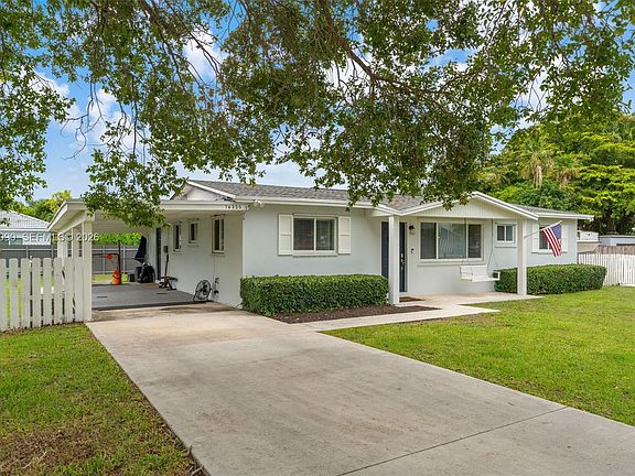 4th image of 16325 SW 276th Ter