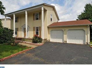 109 Robin Dr, Hamilton, NJ 08619