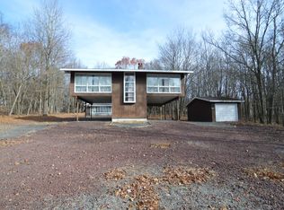 139 Maple Rd, Blakeslee, PA 18610