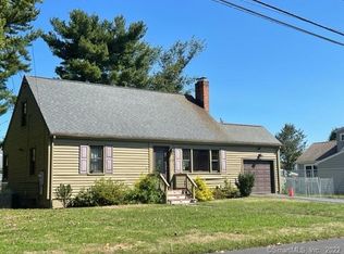12 Kenwood Rd, Milford, CT 06460