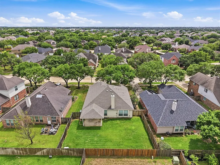 18010 Timber Crossing Ln — Photo 2