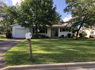 3008 Killarney Dr, Cary, IL 60013