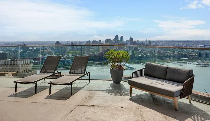 Rented by Platinum Properties | media 22