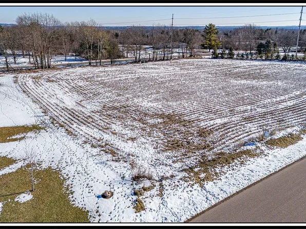 E8088 Wood Way #2, New London, WI 54961