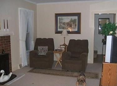 2nd image of 211 W Sheridan Ave