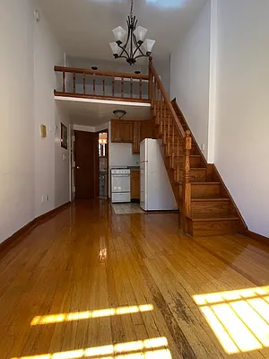 Rented by Compass | media 13
