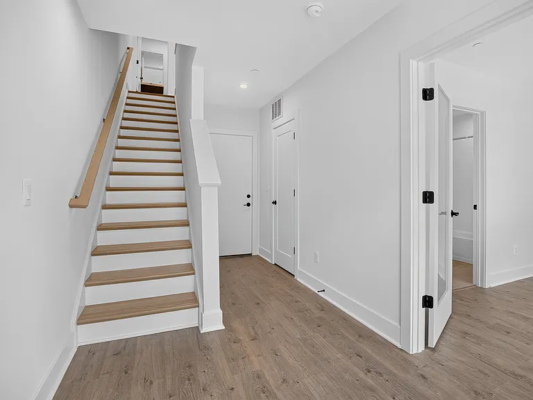 5015 Dulcet Dr — Photo 8