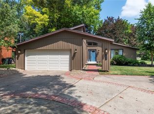 152 Burns Rd, Elyria, OH 44035