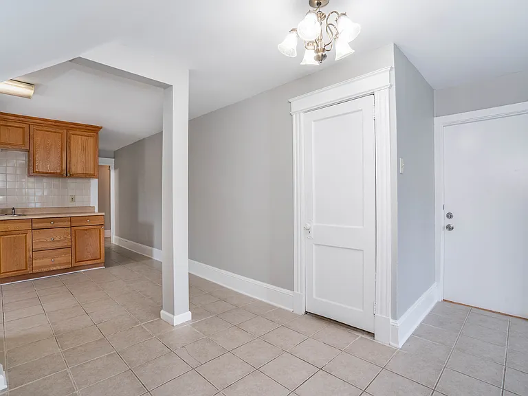 45 Maplewood Ave #3 — Photo 4