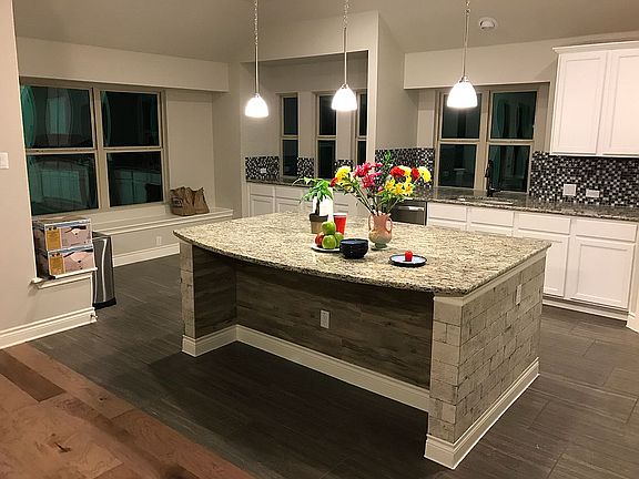 5th image of 2021 Southcreek Dr