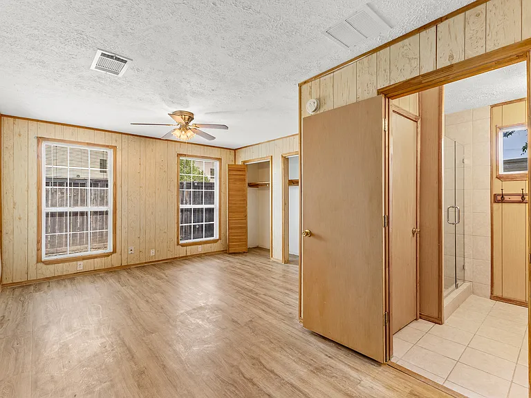 929 Meadow Mead Dr — Photo 15