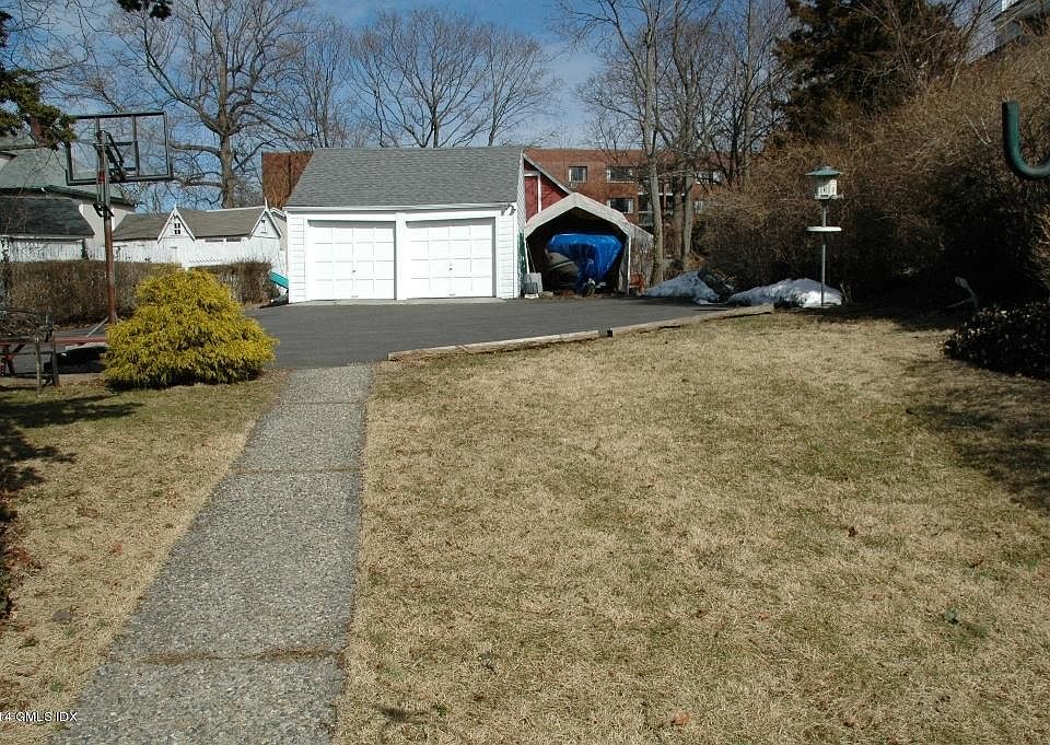 2nd image of 71 Havemeyer Pl