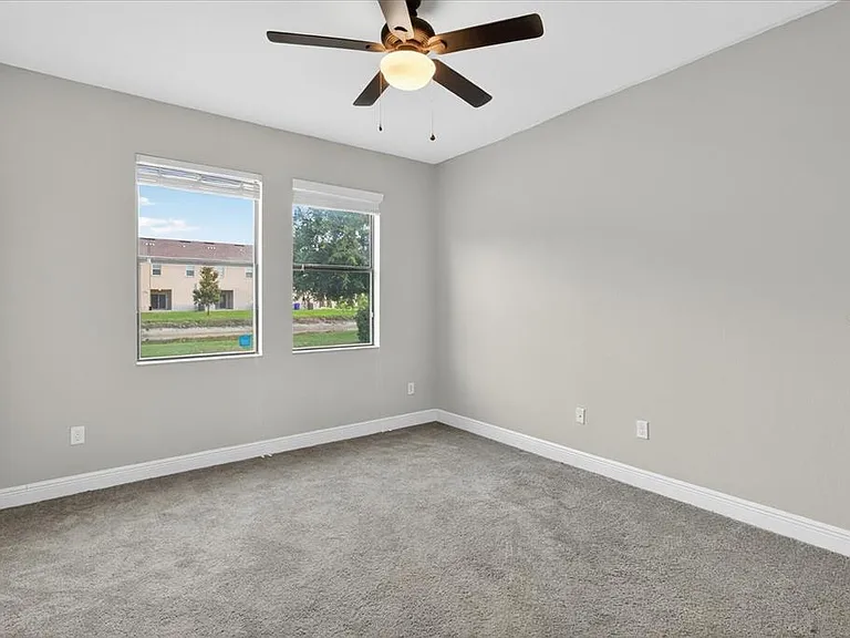 1389 Heritage Landings Dr — Photo 36