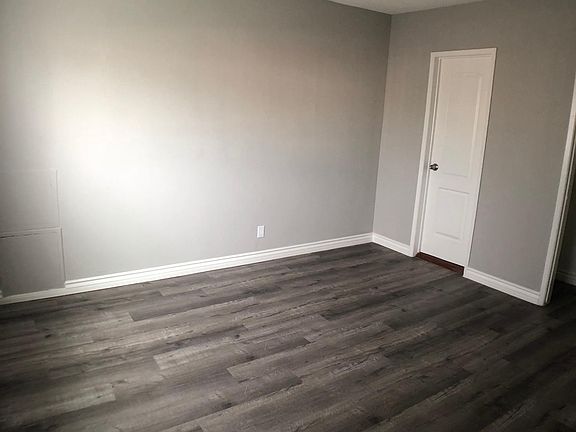 4th image of 887 Center St #19