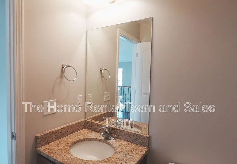 25 Litchfield Dr — Photo 42