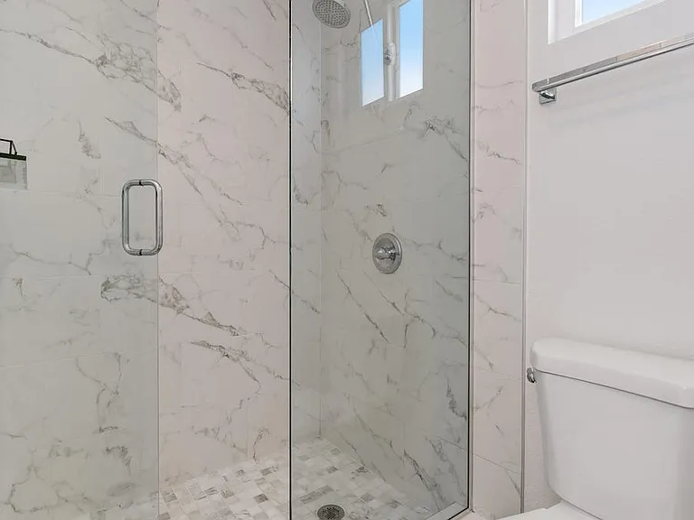 807 Highland Dr — Photo 47