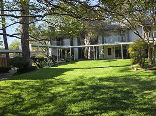 406 Hollyhill Ln, Denton, TX 76205