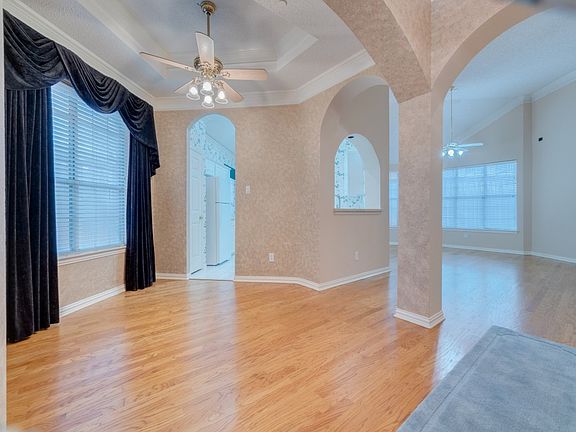 5th image of 14628 Flanders Ct