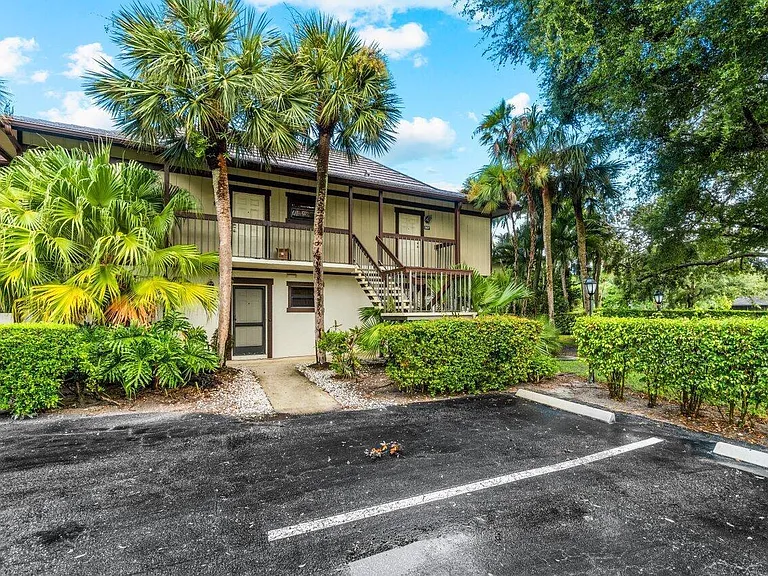 13334 Polo Club Rd #207 — Photo 7