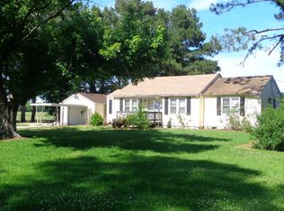 405 E Ridge Rd, Shawboro, NC 27973