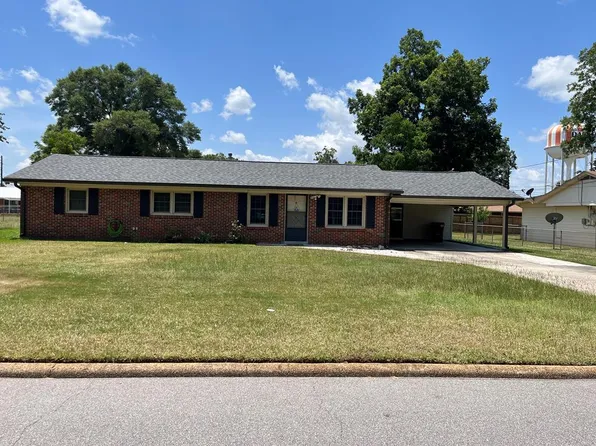 16 Holman St, Daleville, AL 36322