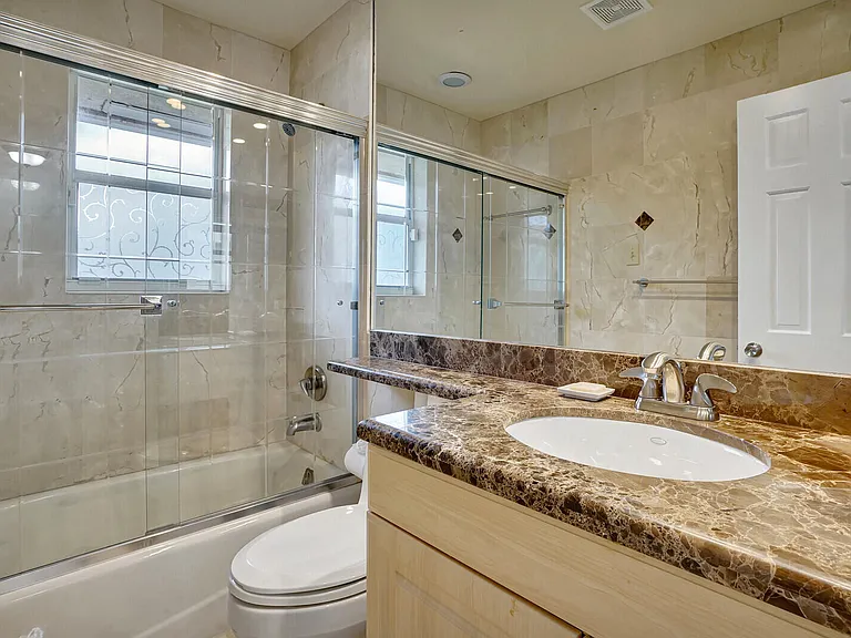 290 E Fern Dr — Photo 31