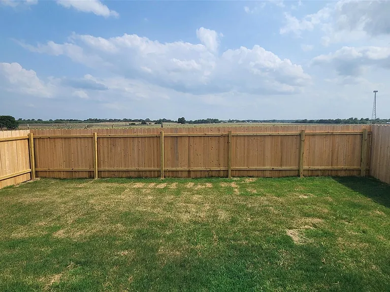 1123 Catfish Ln — Photo 13
