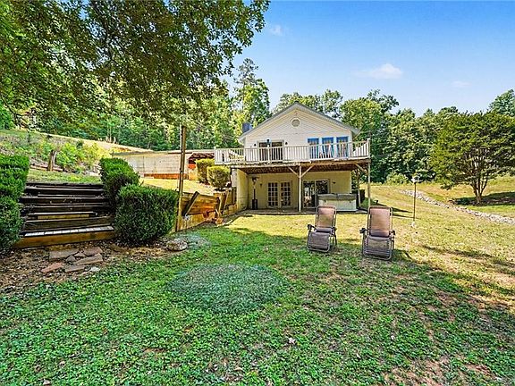 4th image of 293 Oriole Dr