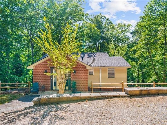 4th image of 9670 Lee Cir
