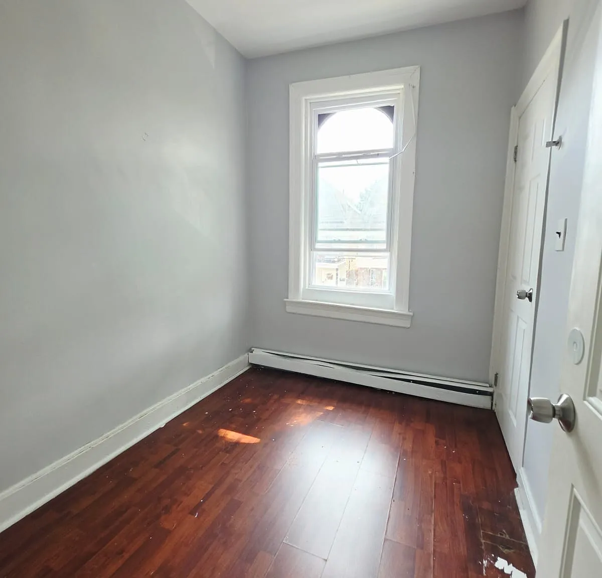 4 bed, 1200 sqft, $2,250 — Photo 3
