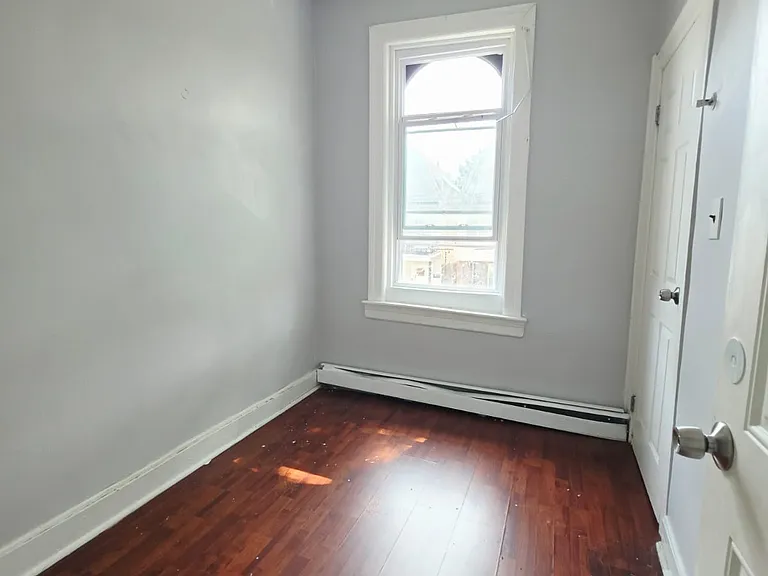 100 Wilkinson Ave #2L — Photo 3