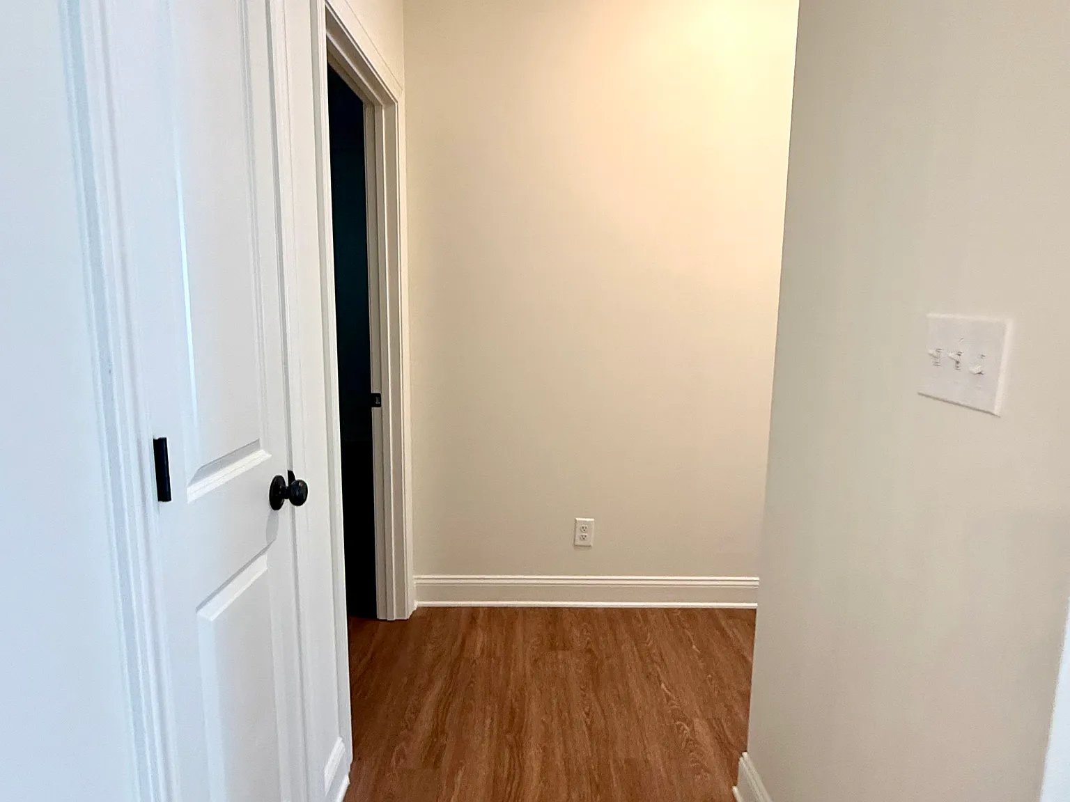 2 bed, 1200 sqft, $1,600 — Photo 3