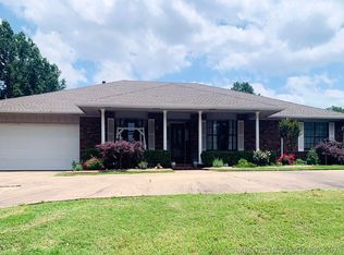 2704 Fort Davis Dr, Muskogee, OK 74403