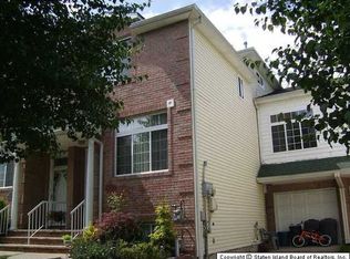 103 Anthony St, Staten Island, NY 10309