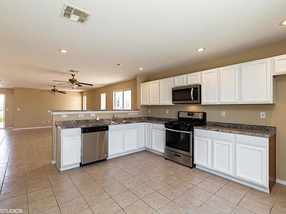 4th image of 2974 Fountain Ave