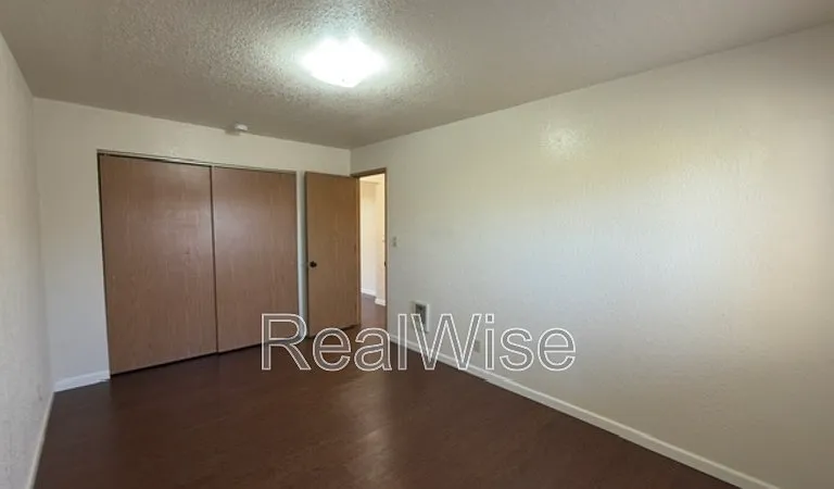 415 W 1st Ave — Photo 13