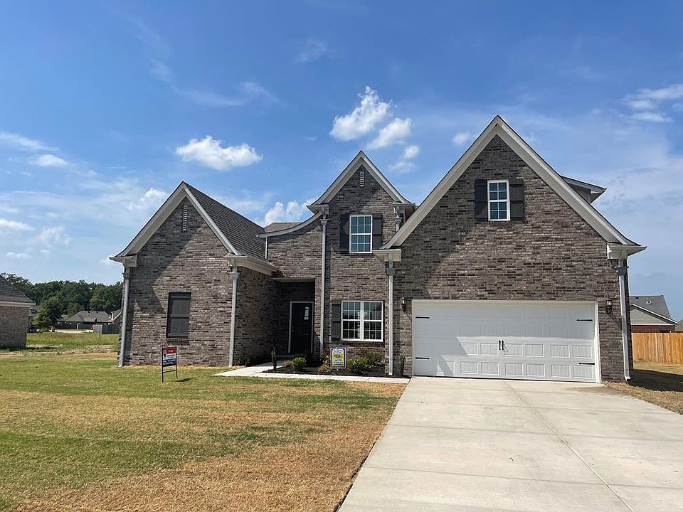 1st image of 725 Robinson Dr