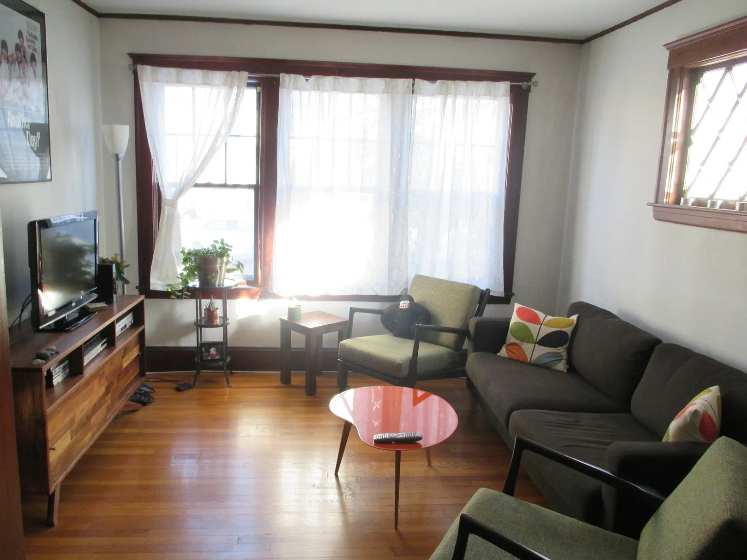 2 bed, 1000 sqft, $2,550 — Photo 1