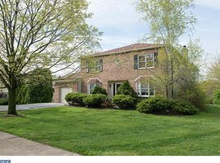 320 Emerson Dr, Lafayette Hill, PA 19444