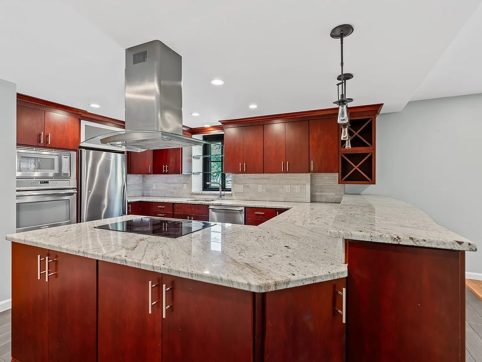 2 bed, 2.0 bath, 1083 sqft, $3,200 — Photo 4