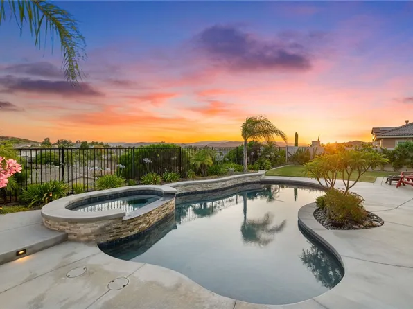 35557 Laurel Tree Ct, Winchester, CA 92596