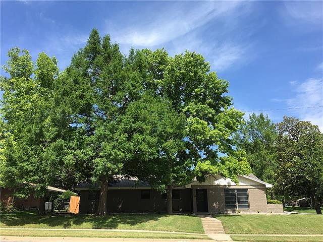 1st image of 5463 Woodway Dr