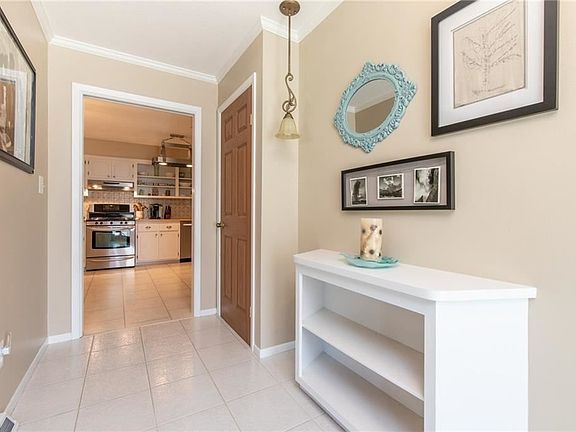 5th image of 1369 Firethorn Dr