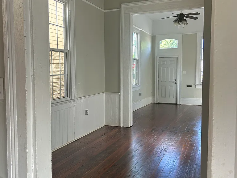 2929 Saint Claude Ave — Photo 10