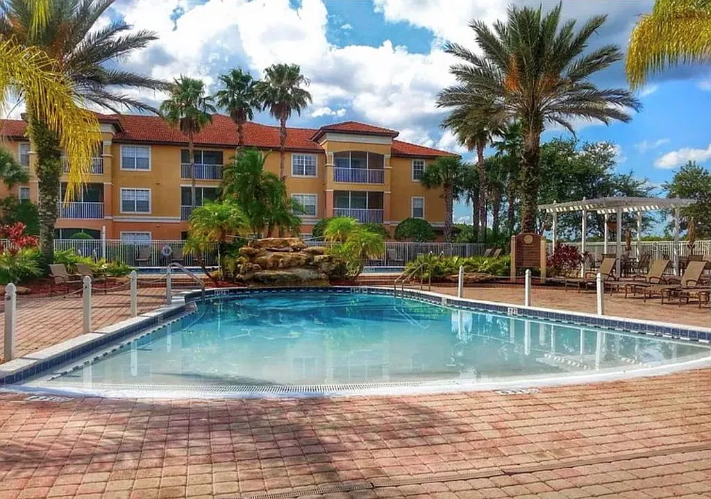 1 bed, 1.0 bath, 820 sqft, $1,400 — Photo 1