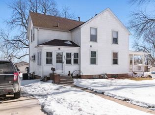 206 Park Ave, Story City, IA 50248