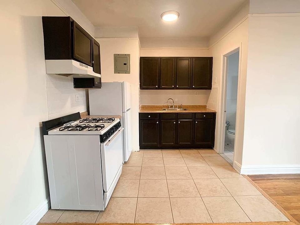 1st image of 25-21 31st Ave #C54