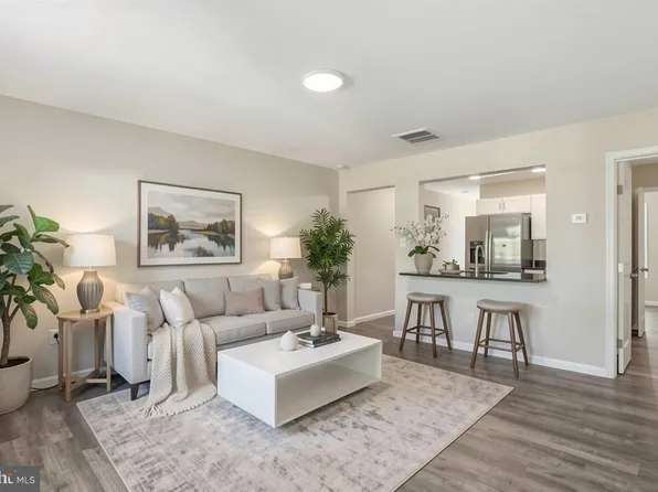 208 White Violet Way, Kearneysville, WV 25430