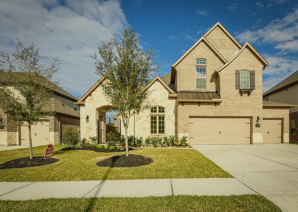 1st image of 25427 Fleming Lodge Ln